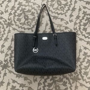 Michael Kors Jet Set Travel Tote